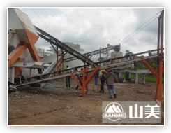 喀麥隆時產150噸輪胎移動式花崗巖破碎生產線